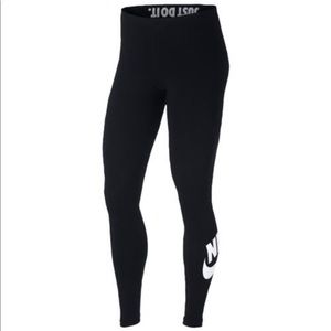 NIKE Womens Leg-a-see Logo Leggings